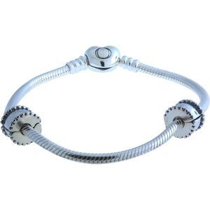 Pandora Iconic Bracelet Gift Set Size 7.9